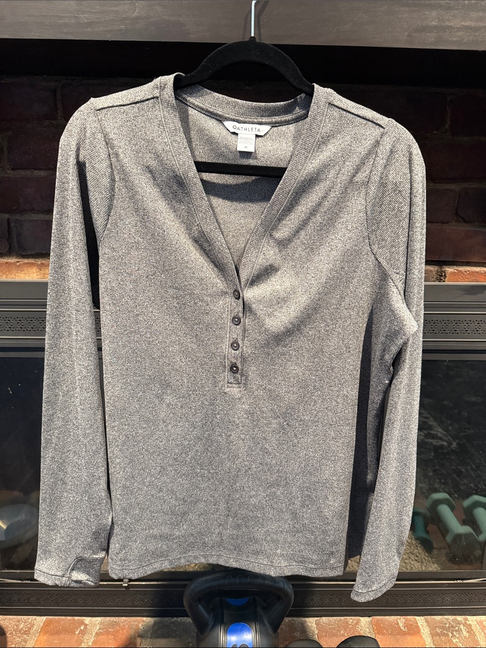 Athleta Heathered Gray V-neck Henley Performance Top w/ Thumb Holes
